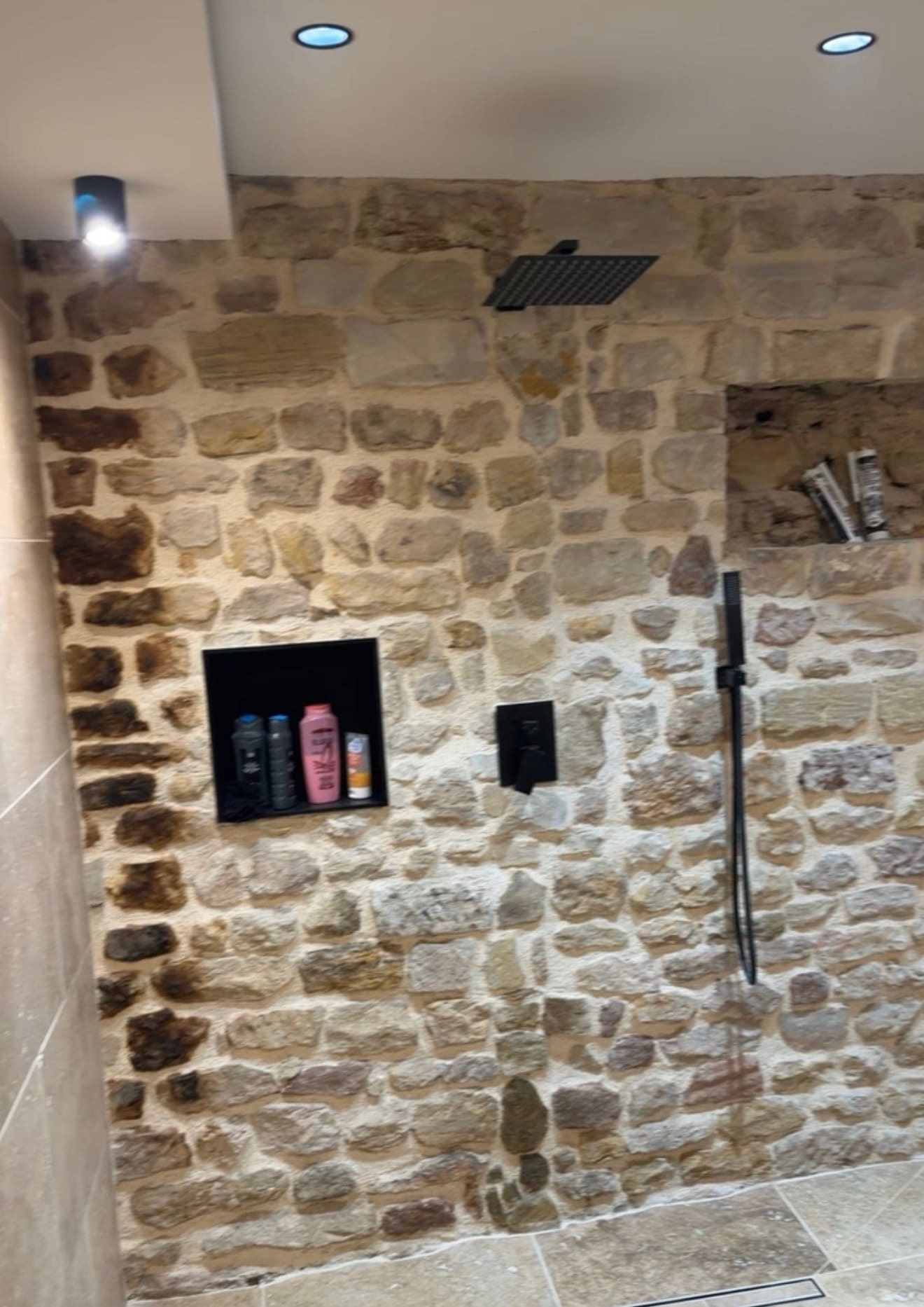 Détail carrelage et finitions